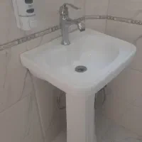 روشویی همراه آینه