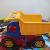 کامیون چهار چرخ|اسباب‌‌بازی|بابل, |دیوار