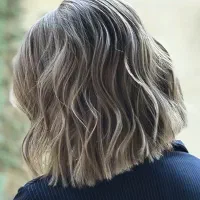 ارائه ی خدمات رنگ و لایت حرفه ای|خدمات آرایشگری و زیبایی|فردیس, فردیس|دیوار