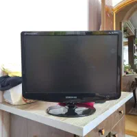 مانیتور LCD سامسونگ تمیز و کاملا سالم