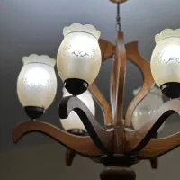 لوستر چوبی ۶ شاخه|لوستر و چراغ آویز|اندیشه, شهرک مریم|دیوار