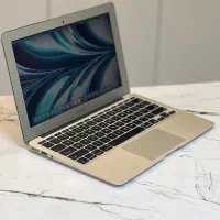 لپتاپ اپل بسیار تمیز و لوکس