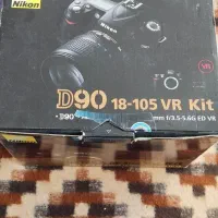 دوربین نیکون D90 در حد بهمراه سه پایه