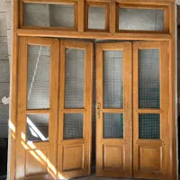 درب چوبی قدیمی