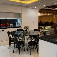 آپارتمان-250-متری-4-خواب-خ-نظر-شرقی