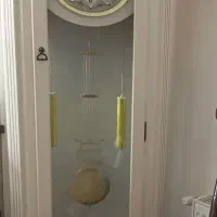 ساعت ایستاده سالم وشیک یه تومان درحدنوومیزارایش