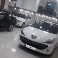 نیسان آبی دوگانه سوز