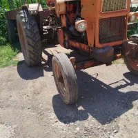 تراکتور بیل دار با بارکش