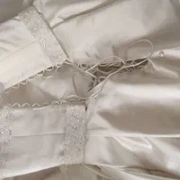 لباس عروس|لباس|تربت‌حیدریه, مظفریه|دیوار