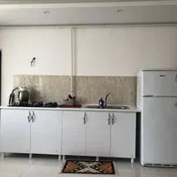 اپارتمان نوساز|اجارهٔ کوتاه‌مدت آپارتمان و سوئیت|رشت, پیرکلاچای|دیوار