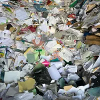 بالاترین خریدار کتاب و کاغذ در محل محدوده شرق