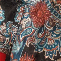 چادر شیک مجلسی|لباس|قم, چهل درخت‎|دیوار