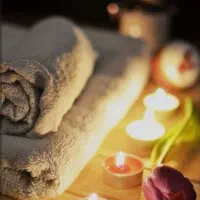 ماساژ همراه با مدیتیشن و دفع انرژی منفی
