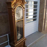 ساعت ایستاده در حد نو پلاستیکی|ساعت دیواری و تزئینی|شیراز, کوشک میدان|دیوار