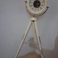 ساعت ایستاده