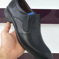 انواع کفش زیرقیمت تمام بازار حراج کرده ام