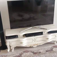 میز تلویزیون و سینما خانواده