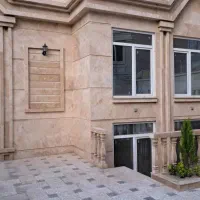 ۲۷۰زمین۲طبقه۳خواب۱۶۰مترزیروبالا/شمالی