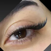 اکستنشن مژه و لیفت حرفه ای با سابقه کار بالا|خدمات آرایشگری و زیبایی|شیراز, معالی‌آباد|دیوار