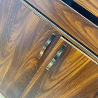 میز صندوق و ویترین بوتیک چوبی . فروش فوری|فروشگاه و مغازه|نوشهر, |دیوار