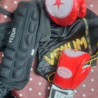 دستکش بوکس،زانو بند بوکس،شلوارک بوکس|تجهیزات ورزشی|اراک, |دیوار