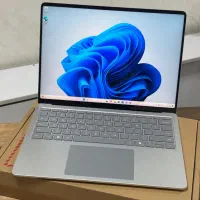 سرفیس لپتاپ۷ اخرین نسل آکبند باگارانتی