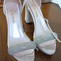 کفش|کیف، کفش، کمربند|شهریار, شهریار|دیوار