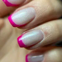 کاشت ناخن  کراتین  بلک فرایدی|خدمات آرایشگری و زیبایی|کاشان, عربها|دیوار