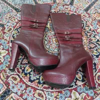 چکمه چرم|کیف، کفش، کمربند|رشت, ساغری سازان|دیوار