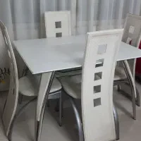 میز ناهاخوری