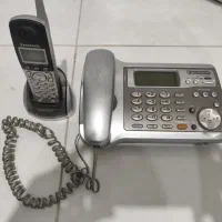 سه عدد تلفن رومیزی