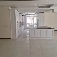 آپارتمان۲۲۰متر۳خواب صفر ۲نبش نزدیک BRT/امام رضا
