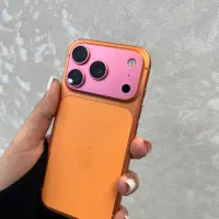 ۱۷پرو نیست در جهان اما مجموعه اعتماد موجود داره|موبایل|اصفهان, مفتح|دیوار