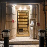 ۵۹۰ متر مستغلات مسکونی