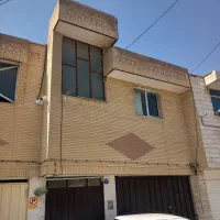 یک واحد ۹۰ متری واقع در کوی اسلامی