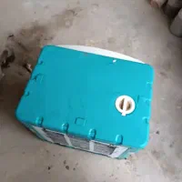 کولر آبی کولرگازی پشت پنجره