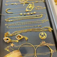فروش طلا با اجرت مناسب در بازار|جواهرات|اصفهان, نقش جهان|دیوار