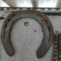 نعل قدیمی بزرگ سنگین پاخورده