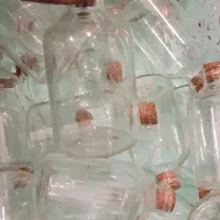 بطری شیشه ای ریز