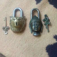 قفل قدیمی وعتیقه