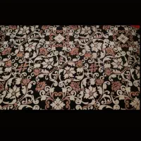 دو عدد فرش ۶ متری گل برجسته در حد نو و تمیز و سالم