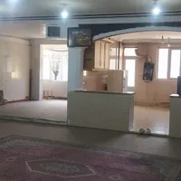 سویت 50قدمی بازار در قلب بازار با پارکینگ