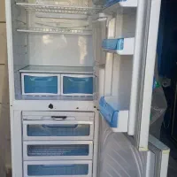 یخچال آیسان