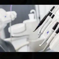 دستیار دندانپزشک