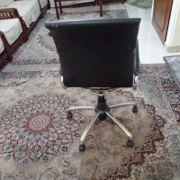 صندلی گردان چرخدار|صندلی و نیمکت|رشت, معلم|دیوار