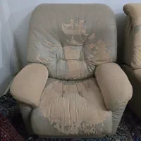مبل ریلکسی با بدنه سالم