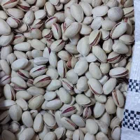 پسته احمد اقایی درجه یک