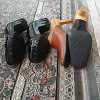کفش نونو مشکی سایز ۳۸ و قهوه‌ای ۳۹
