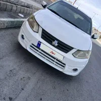 ساینا بی‌رنگ