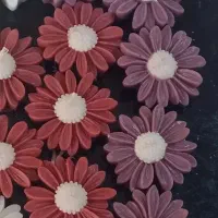 سفارش شمع گرفته میشود و آموزش شمع سازی